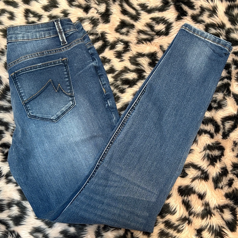 Max Jeans Women's Denim Skinny Jeans w/ Black Floral Print